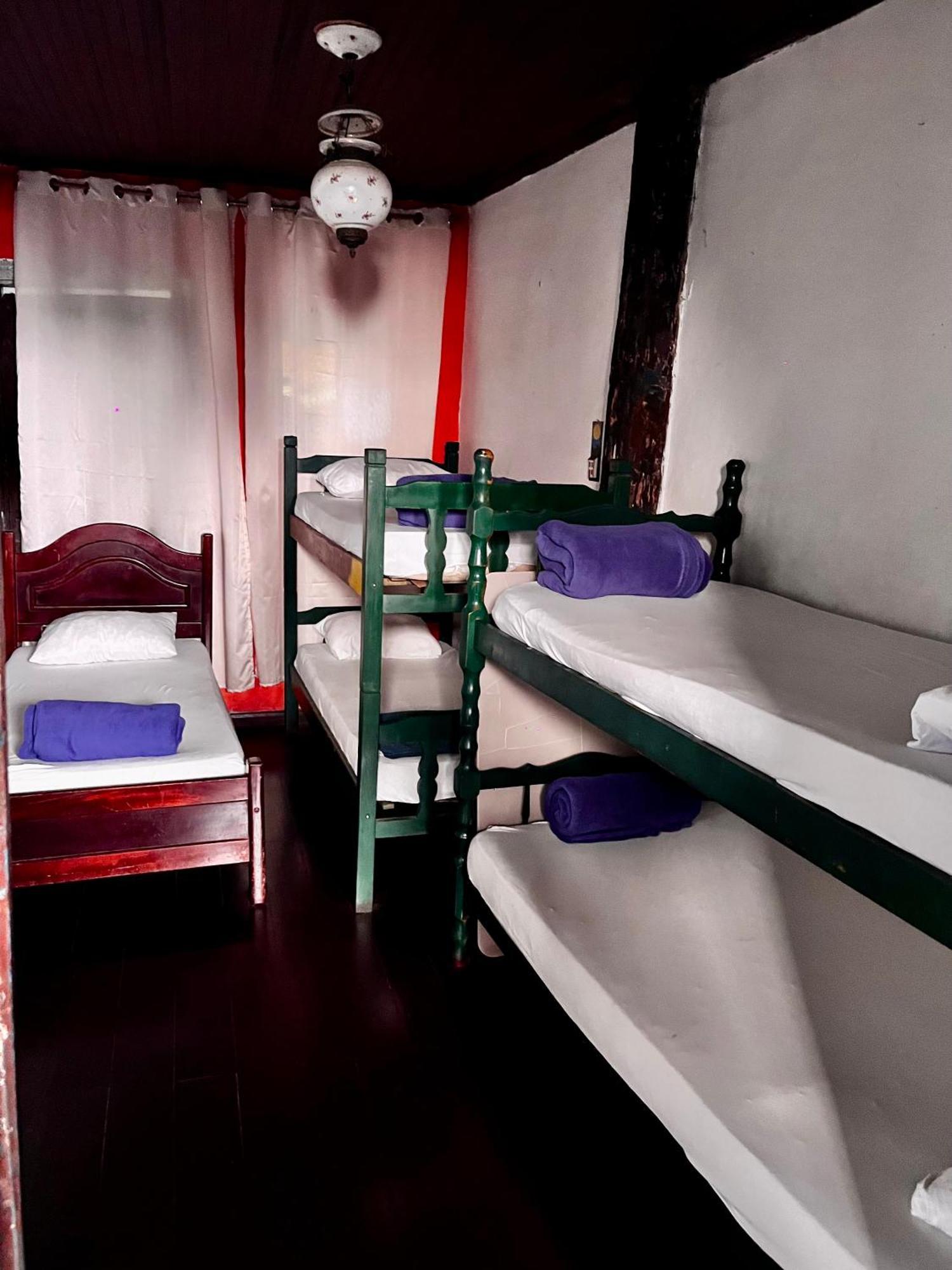 Hostel Uai Оро Прето Екстериор снимка